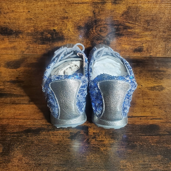 Womens Blue silver Sequin Stuart Weitzman shoes/sneakers. Size 8.5 - Picture 4 of 7